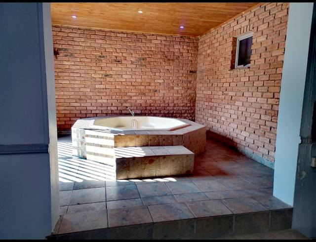 3 BEDROOM HOUSE FOR SALE IN BRACKENDOWNS